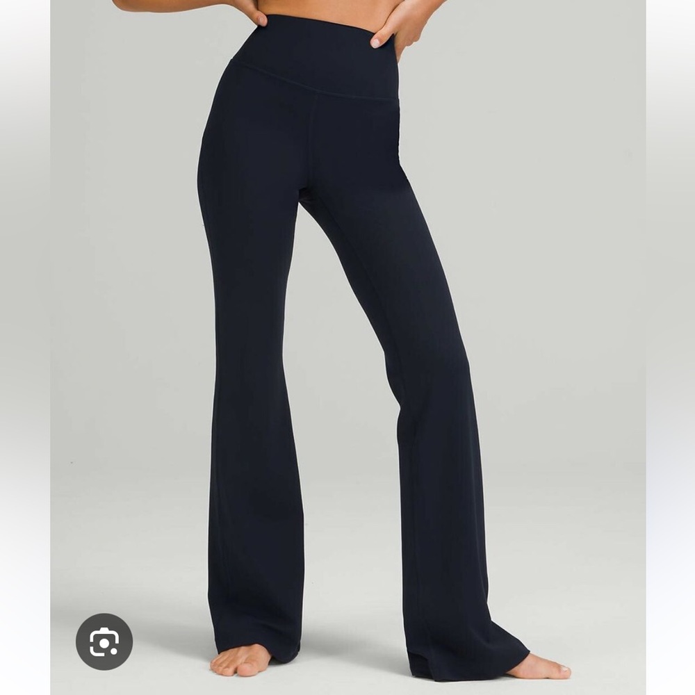 Lululemon black groove pants size 6